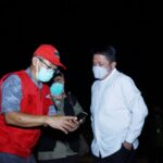 Herman Deru turun  melepas secara langsung keberangkatan pengiriman bantuan oksigen sebanyak 85 ton untuk memenuhi kebutuhan masyarakat Jawa Barat