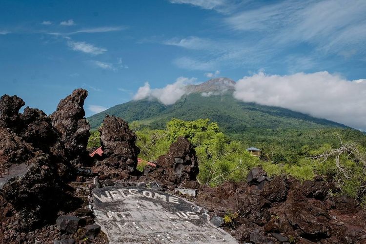 Lanskap Geowisata Batu Angus yang diusulkan menjadi Geopark, Ternate. (Foto: Dok. Kemenparekraf)