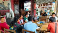 Rapat Panitia jelang Konferkot PWI Lubuklinggau di Cafe Kongjie Kecamatan Lubuklinggau Timur Dua, Sabtu (22/10/22)