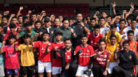 Erick seusai menyaksikan seleksi tim U-17 di Stadion Sriwedari, Surakarta, Jawa Tengah, Minggu (23/7).