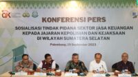 Konferensi Pers Sosialisasi Terkait Tindak Pidana Sektor Jasa Keuangan di Wilayah Sumatera Selatan, Selasa (19/9/2023)